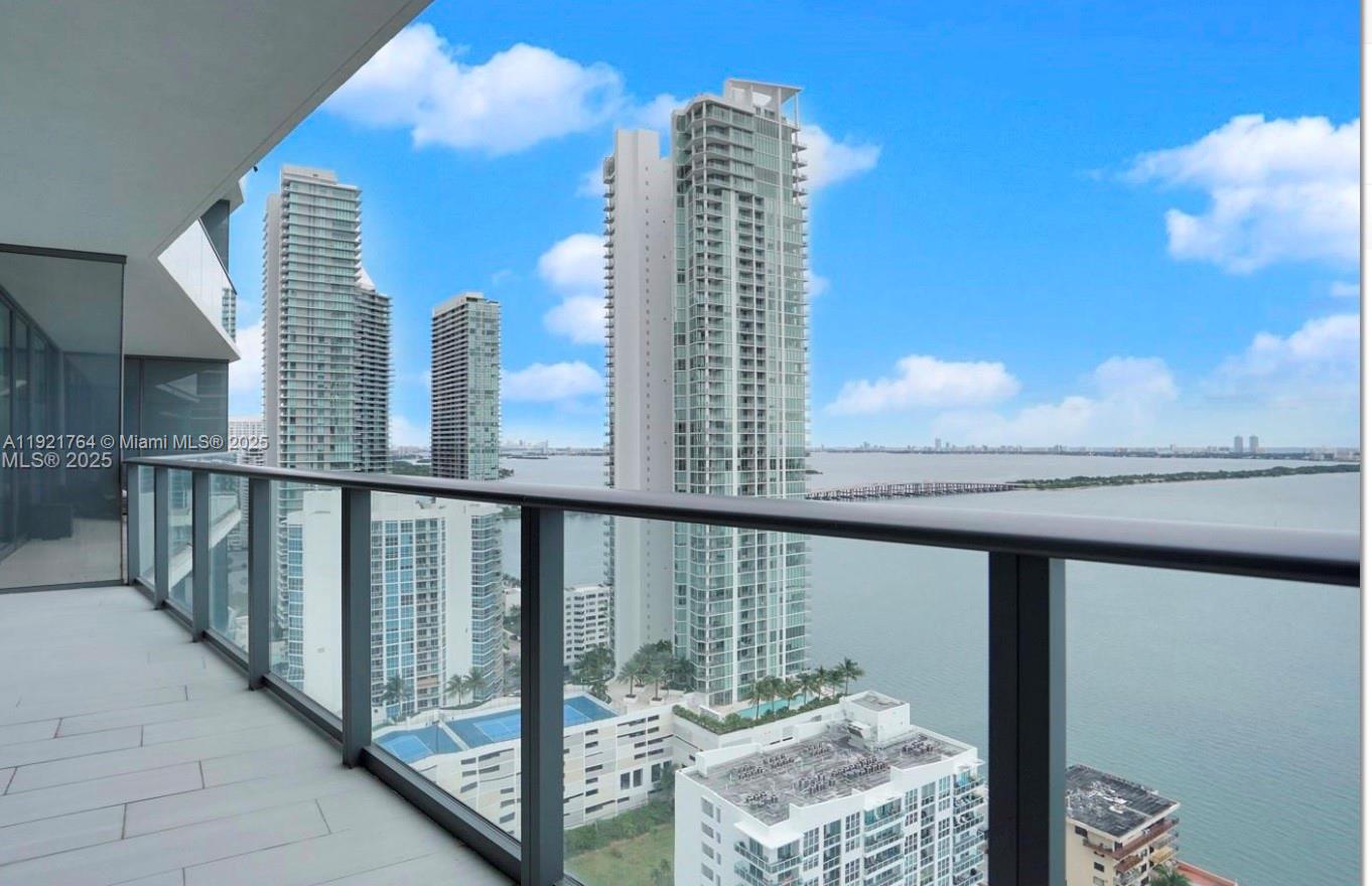460 NE 28th St #2307, Miami FL 33137