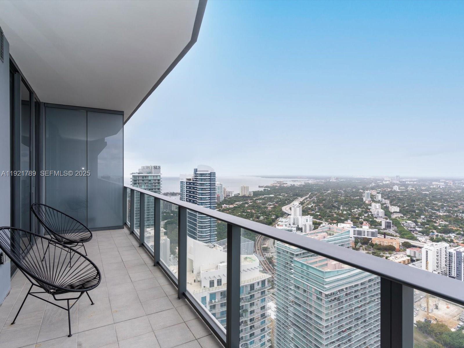 1000 Brickell Plz #PH5706, Miami FL 33131