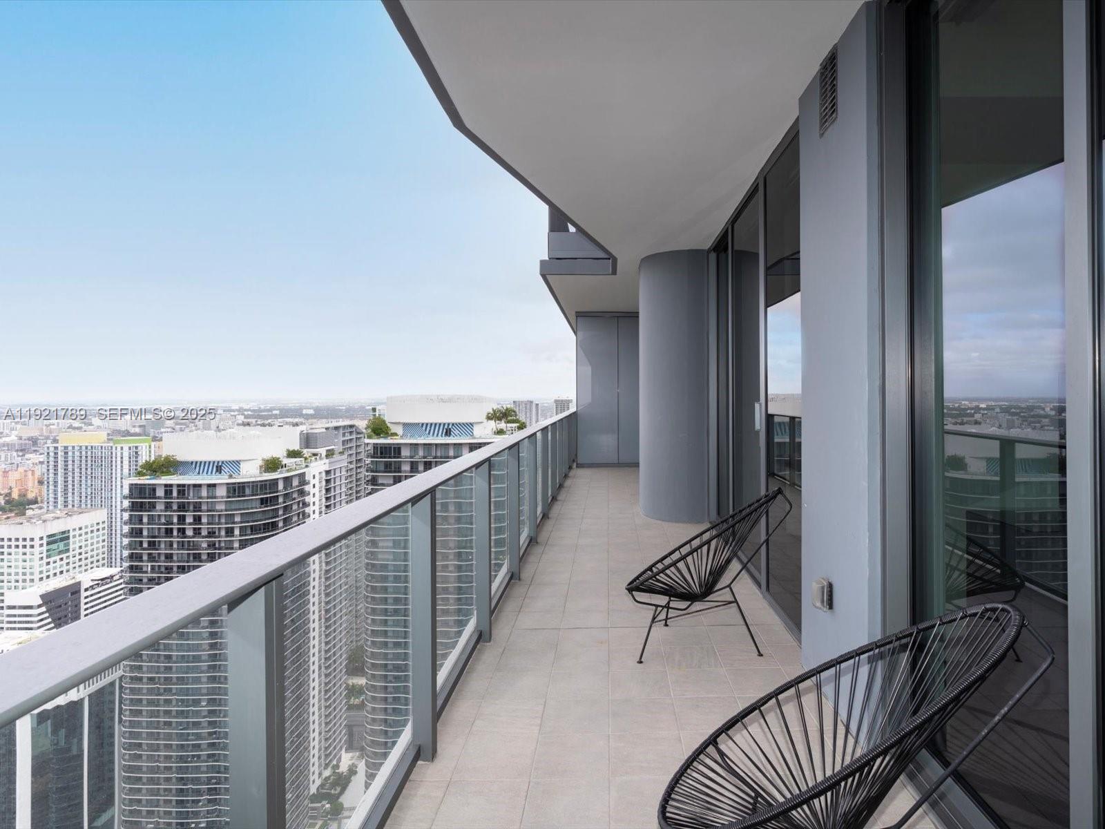1000 Brickell Plz #PH5706, Miami FL 33131