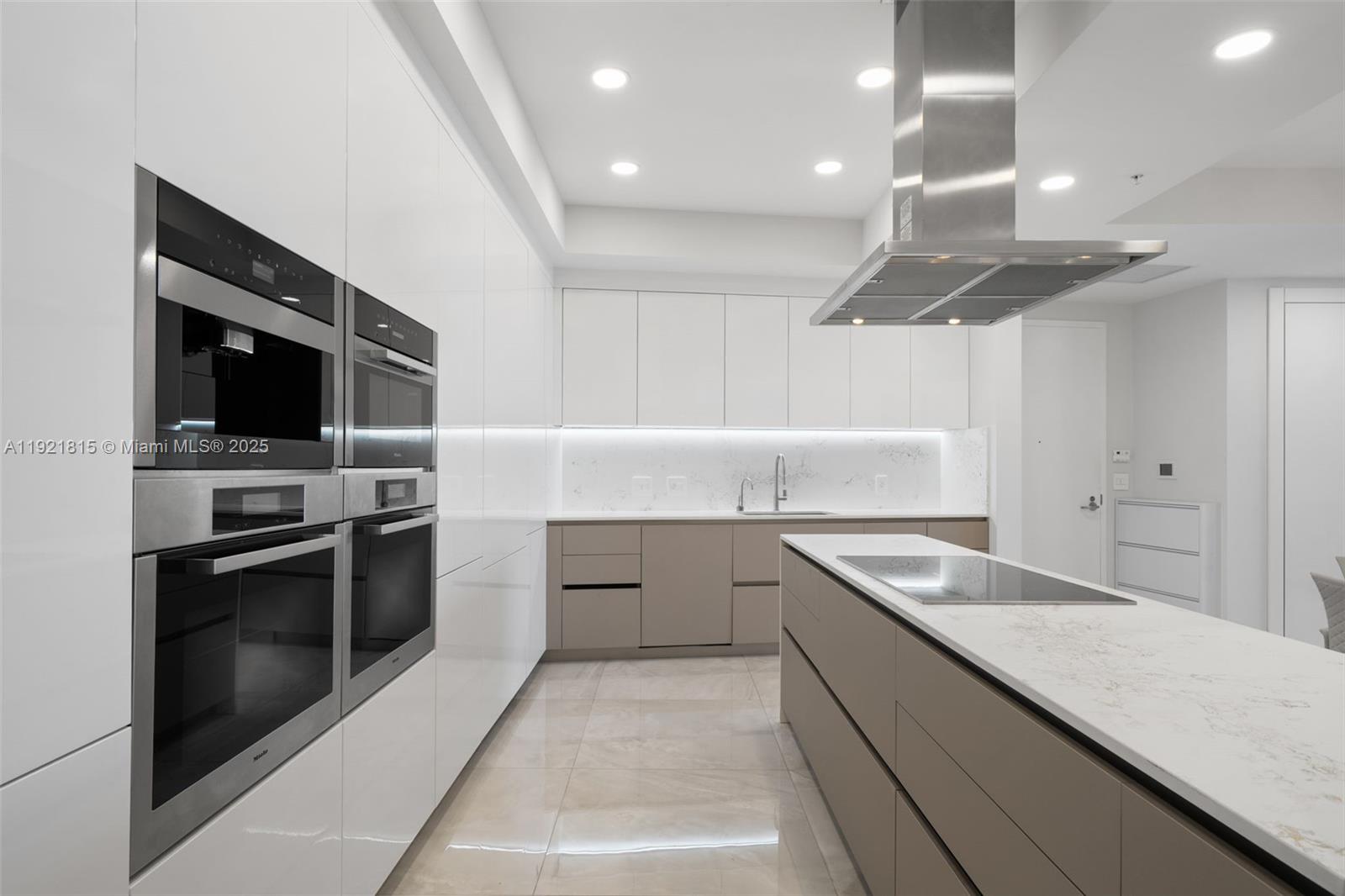 18201 Collins Ave #4606, Sunny Isles Beach FL 33160