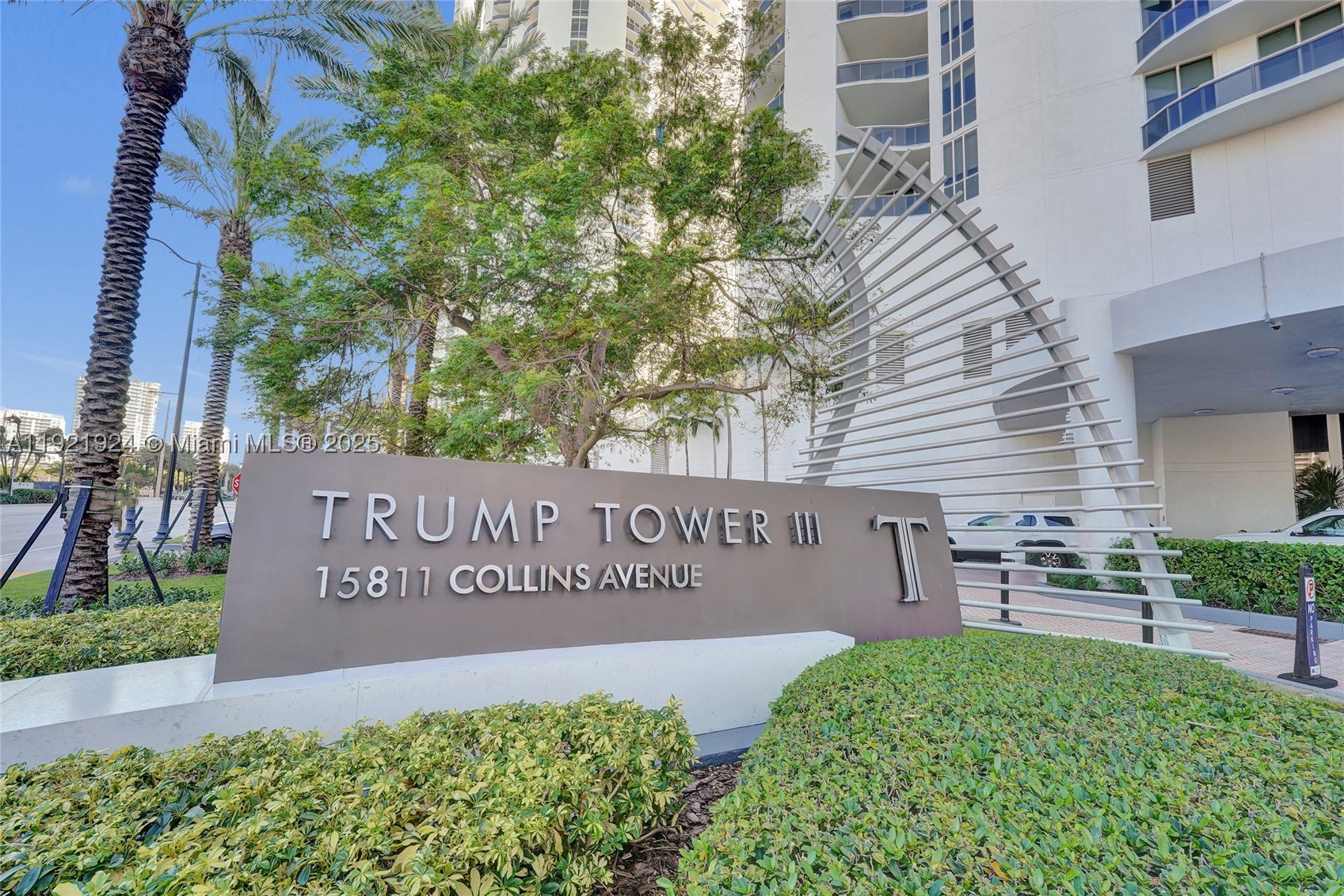 15811 Collins Ave #1601, Sunny Isles Beach FL 33160
