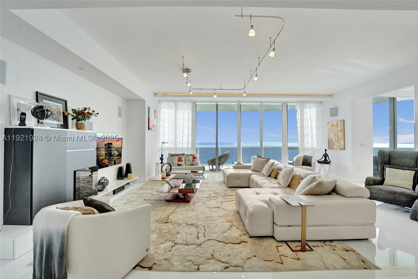 15811 Collins Ave #1601, Sunny Isles Beach FL 33160