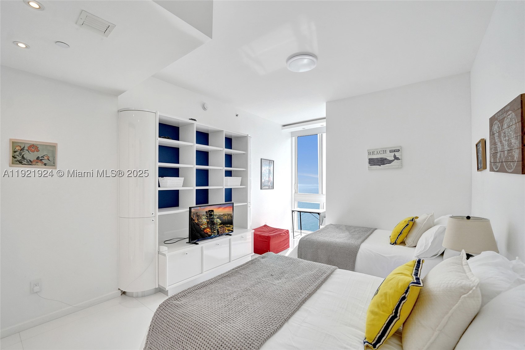 15811 Collins Ave #1601, Sunny Isles Beach FL 33160