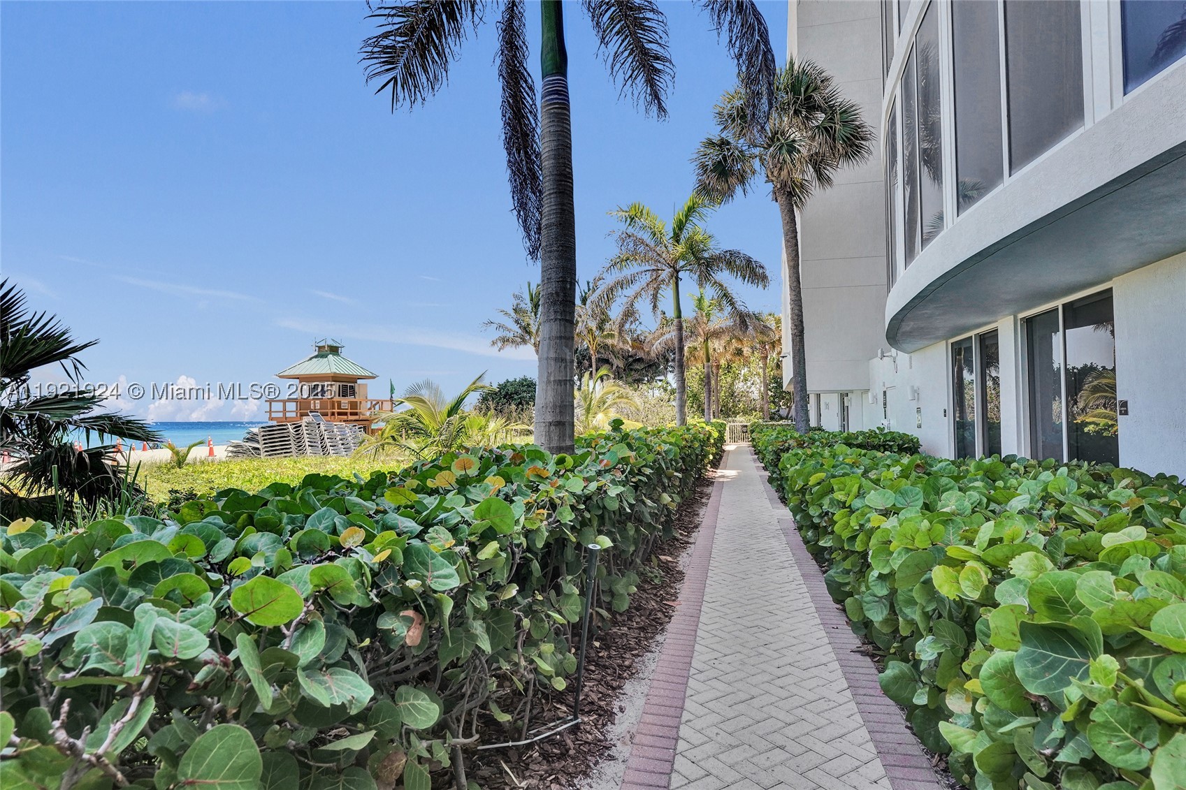 15811 Collins Ave #1601, Sunny Isles Beach FL 33160