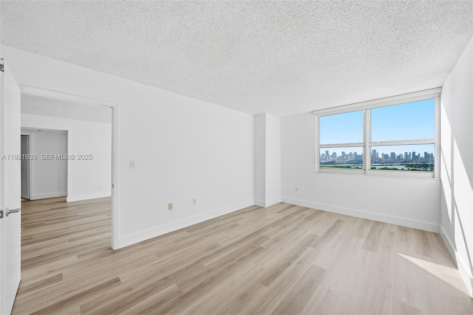 650 West Ave #2209, Miami Beach FL 33139