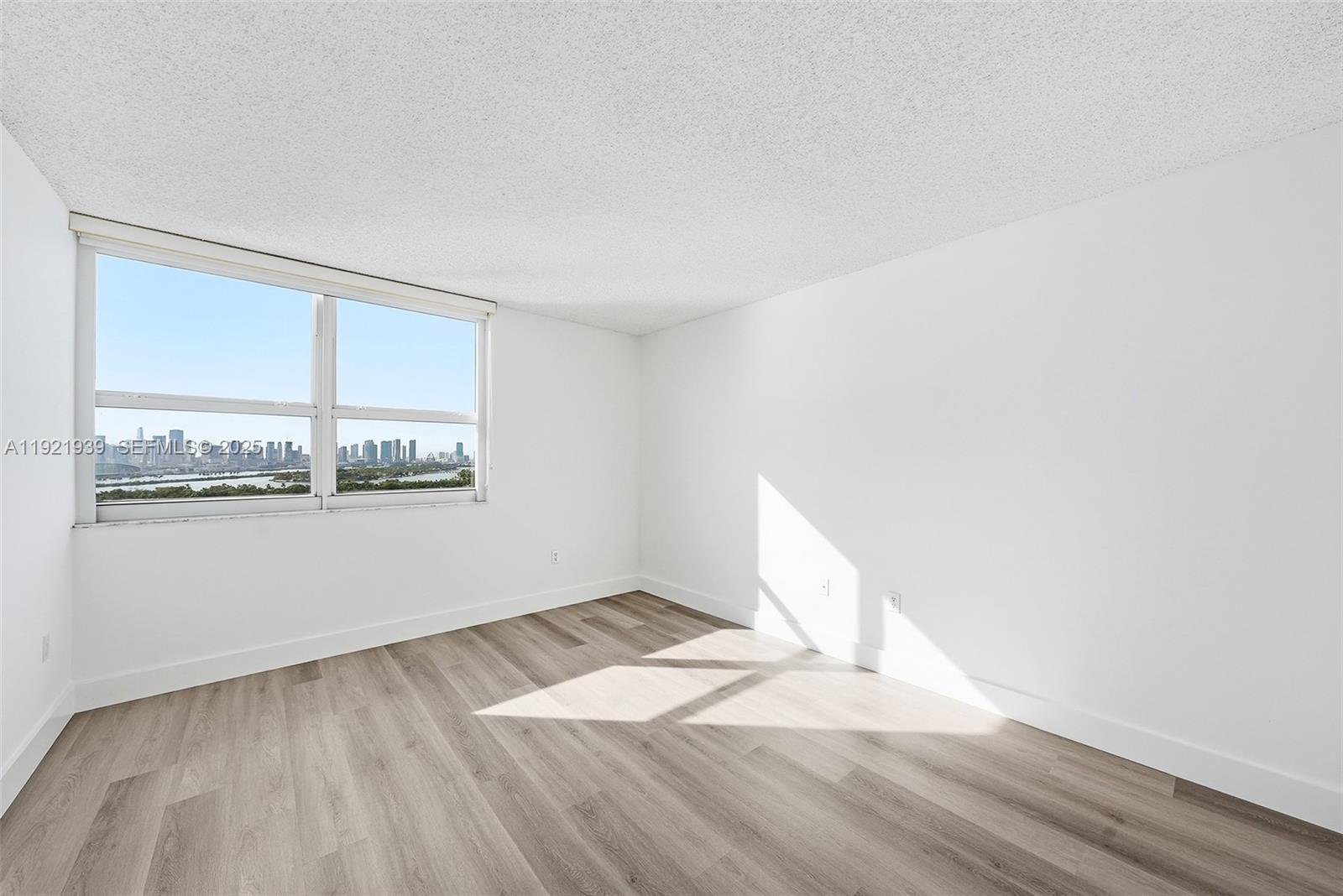 650 West Ave #2209, Miami Beach FL 33139