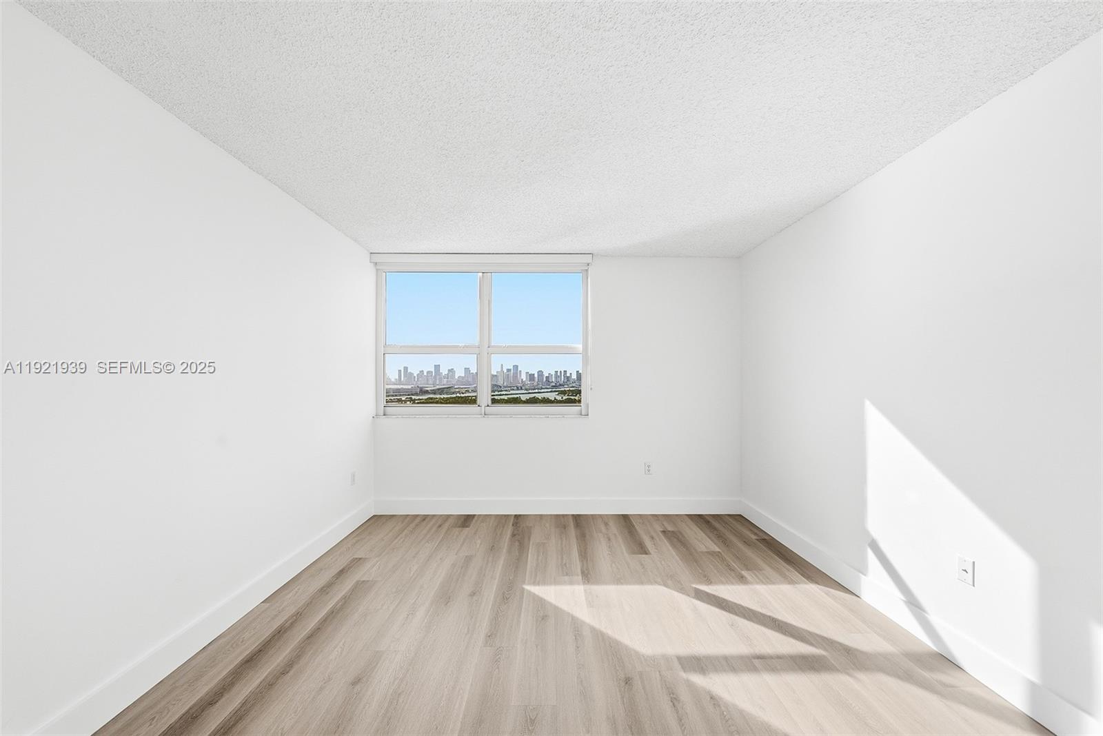650 West Ave #2209, Miami Beach FL 33139