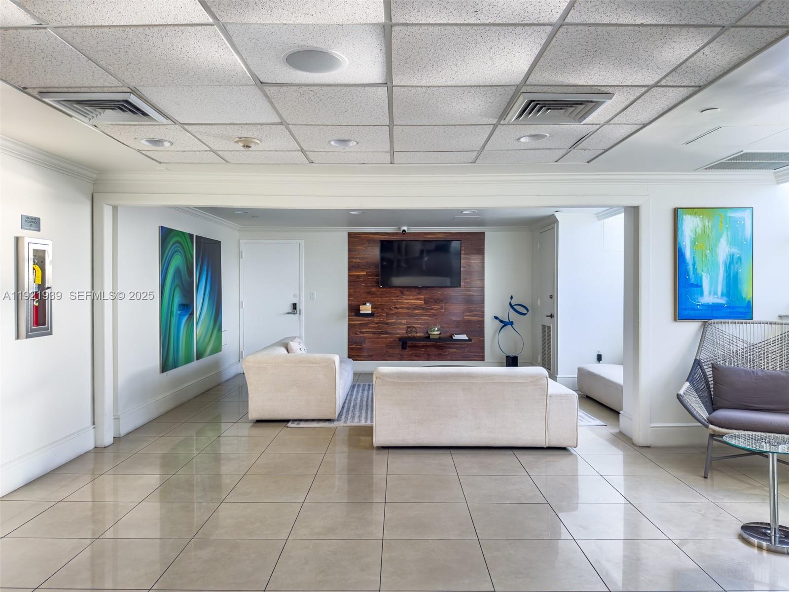 650 West Ave #2209, Miami Beach FL 33139