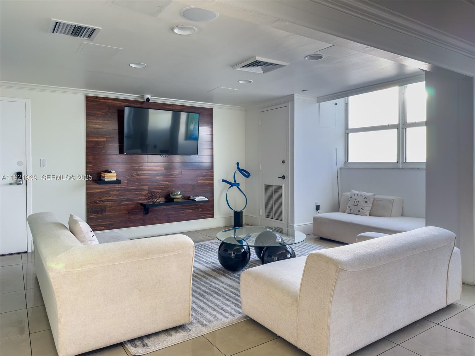650 West Ave #2209, Miami Beach FL 33139