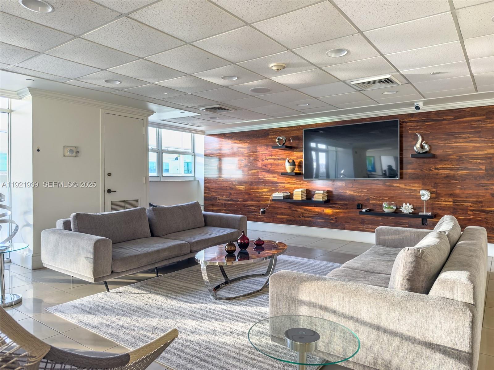 650 West Ave #2209, Miami Beach FL 33139