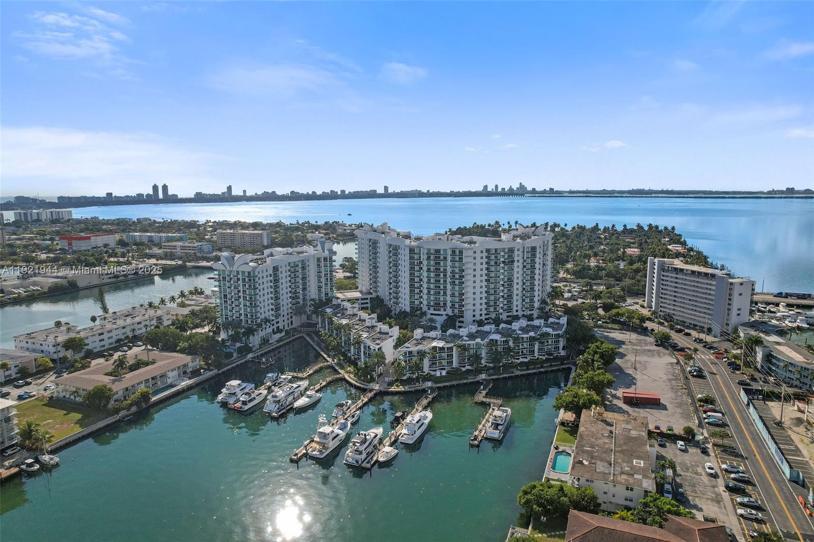 7914 Harbor Island Dr #303, North Bay Village FL 33141