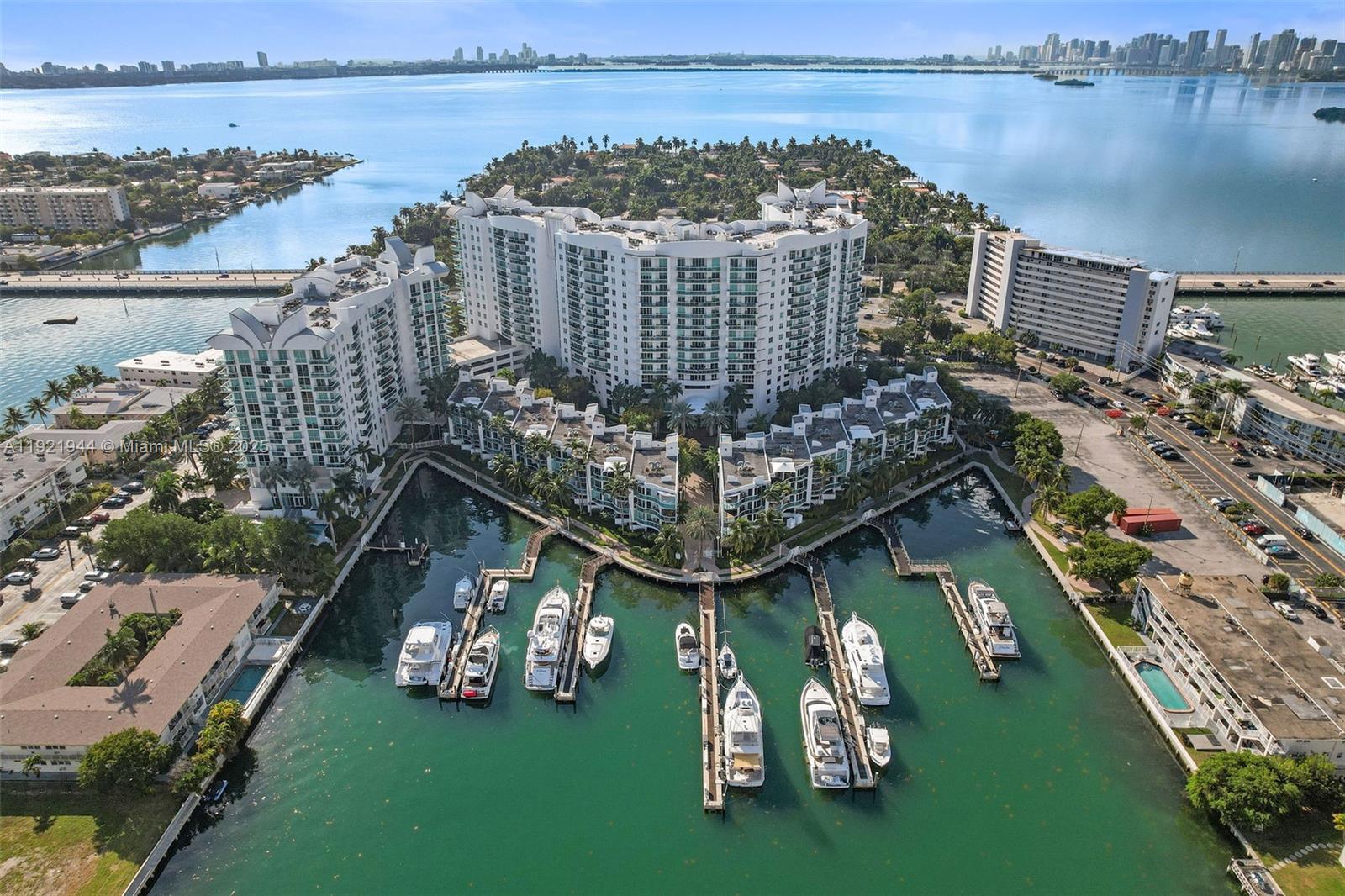 7914 Harbor Island Dr #303, North Bay Village FL 33141