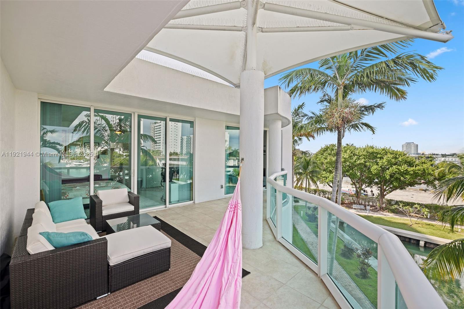 7914 Harbor Island Dr #303, North Bay Village FL 33141