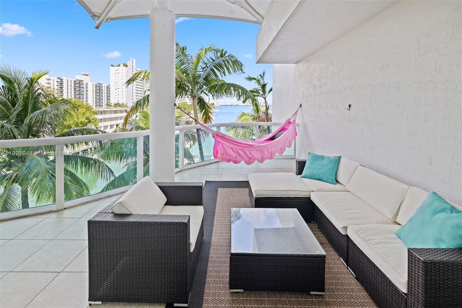 7914 Harbor Island Dr #303, North Bay Village FL 33141