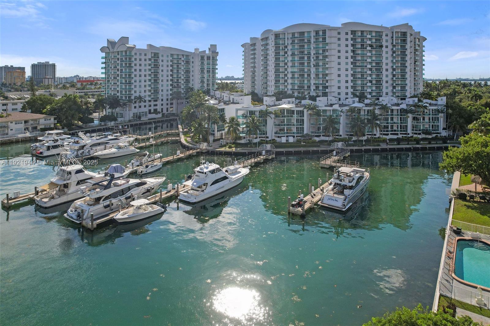 7914 Harbor Island Dr #303, North Bay Village FL 33141
