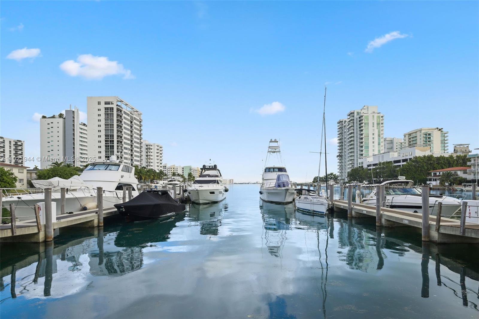 7914 Harbor Island Dr #303, North Bay Village FL 33141