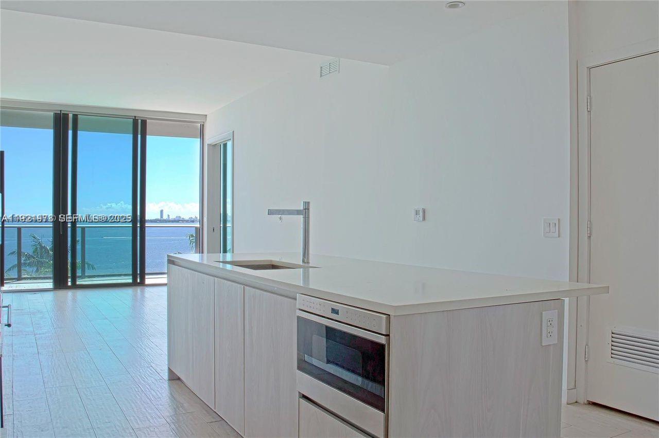 480 NE 31st St #804, Miami FL 33137