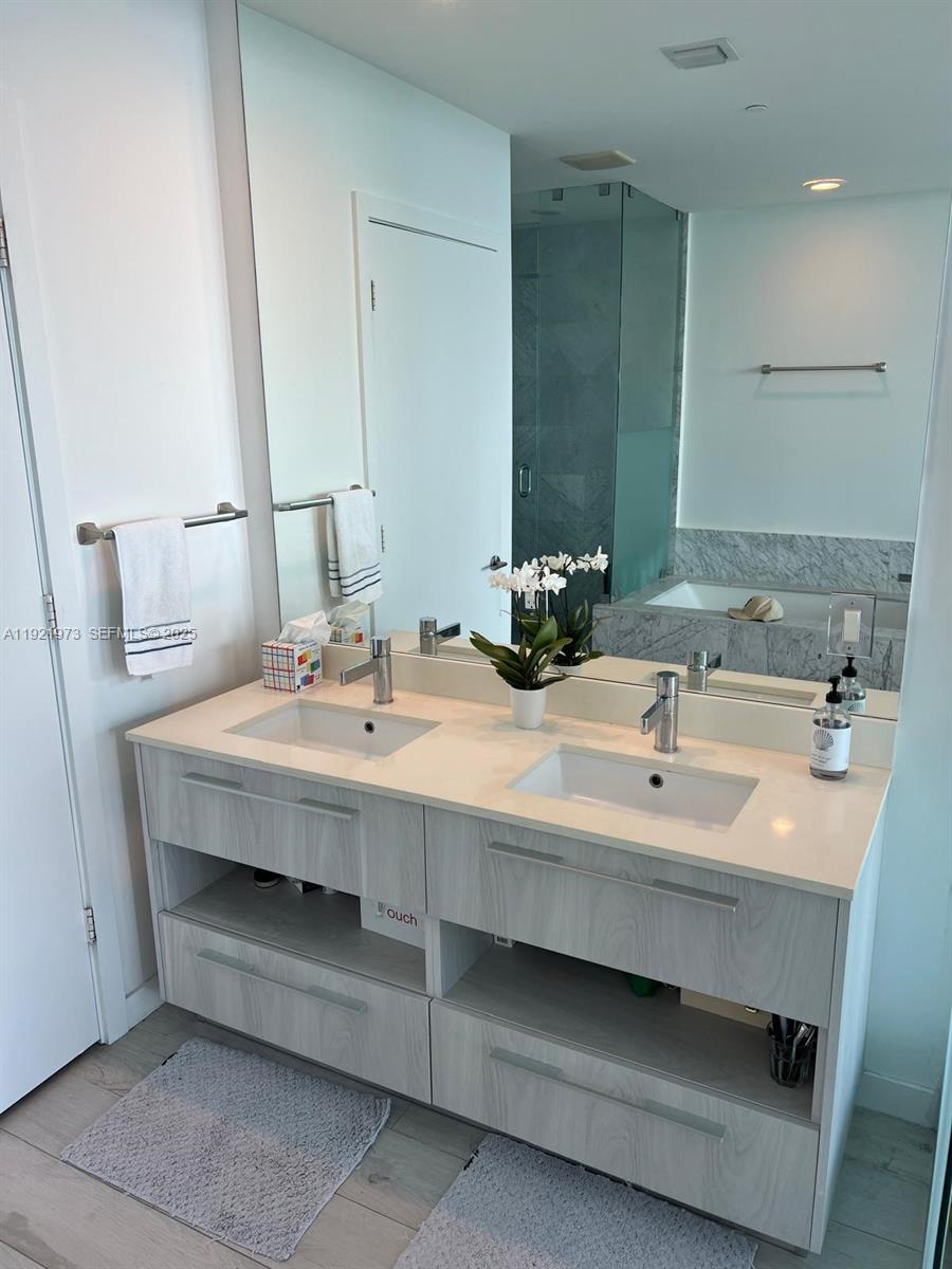 480 NE 31st St #804, Miami FL 33137