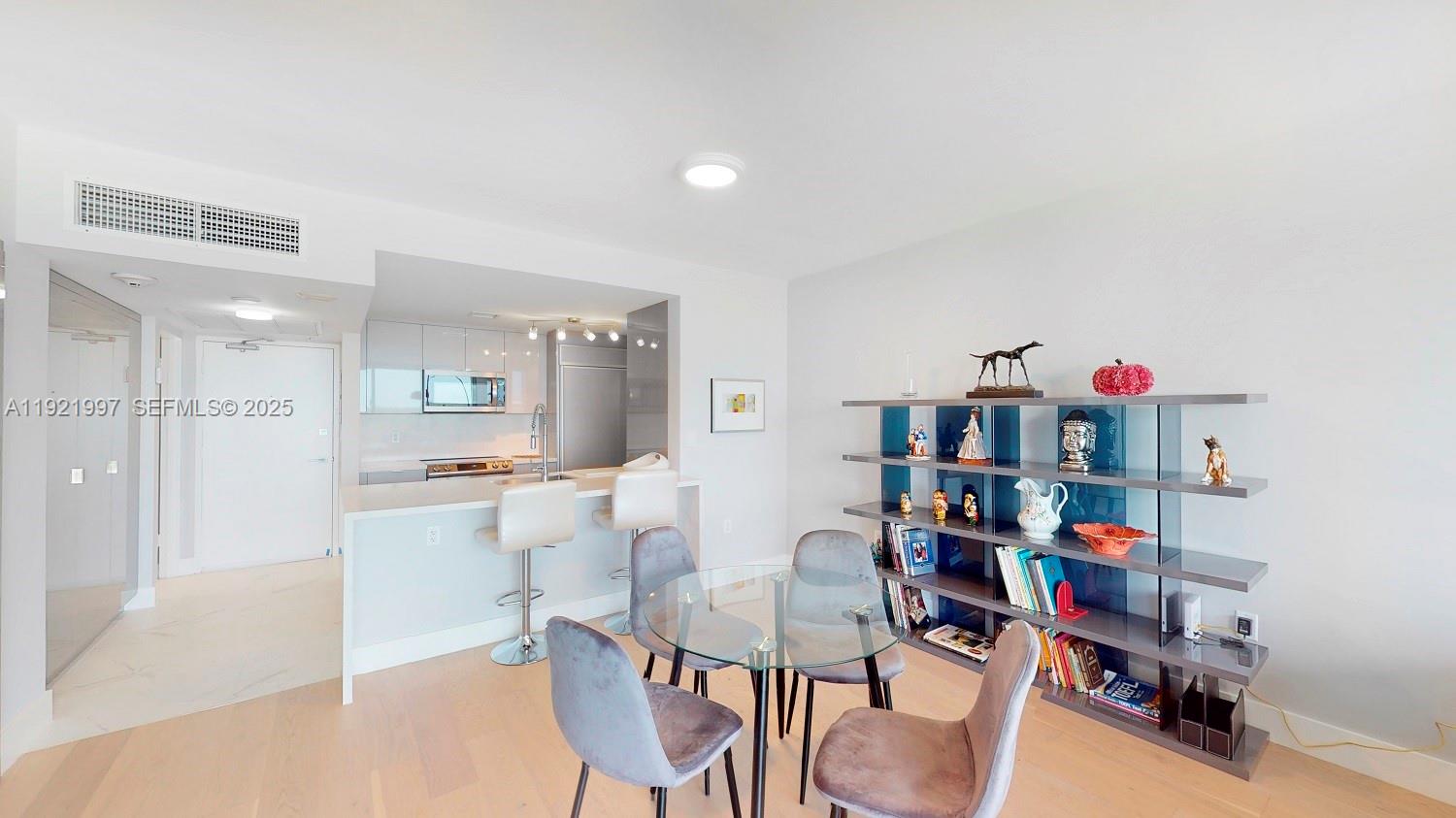 10275 Collins Ave #724, Bal Harbour FL 33154