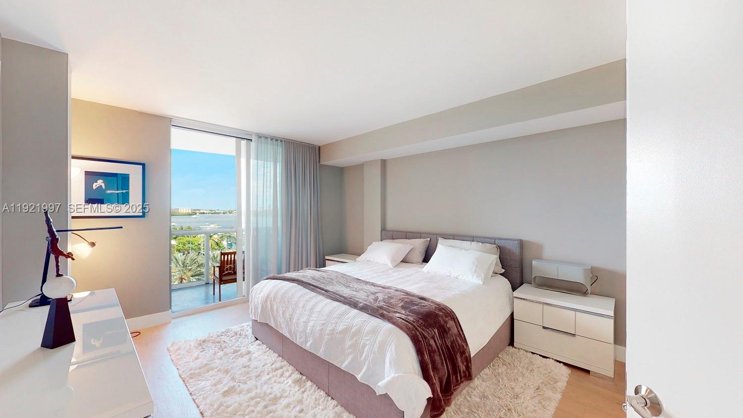 10275 Collins Ave #724, Bal Harbour FL 33154