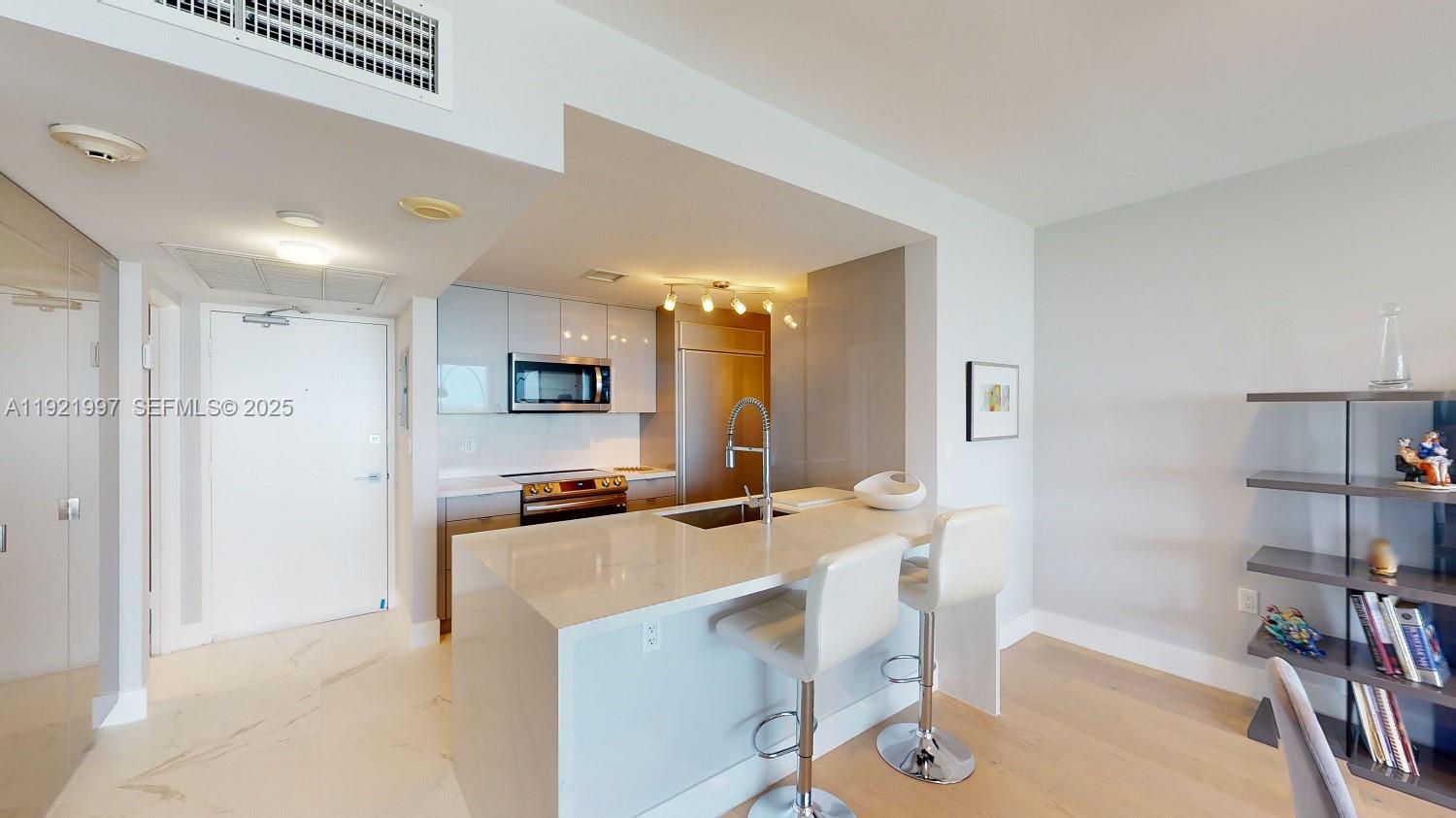 10275 Collins Ave #724, Bal Harbour FL 33154