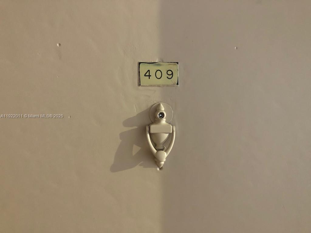 North Miami FL 33161 - A11922011