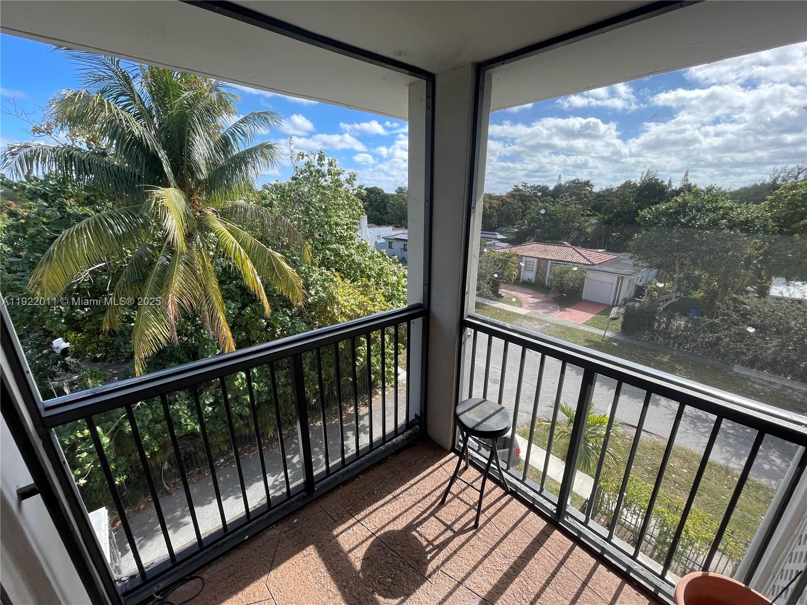 North Miami FL 33161 - A11922011