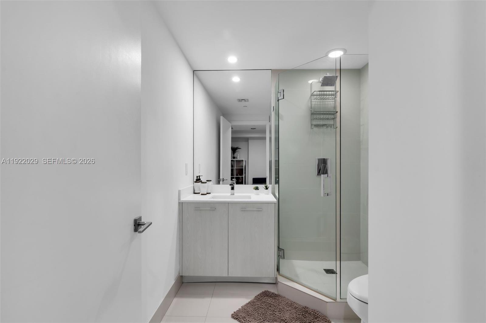 55 SW 9th St #1705, Miami FL 33130