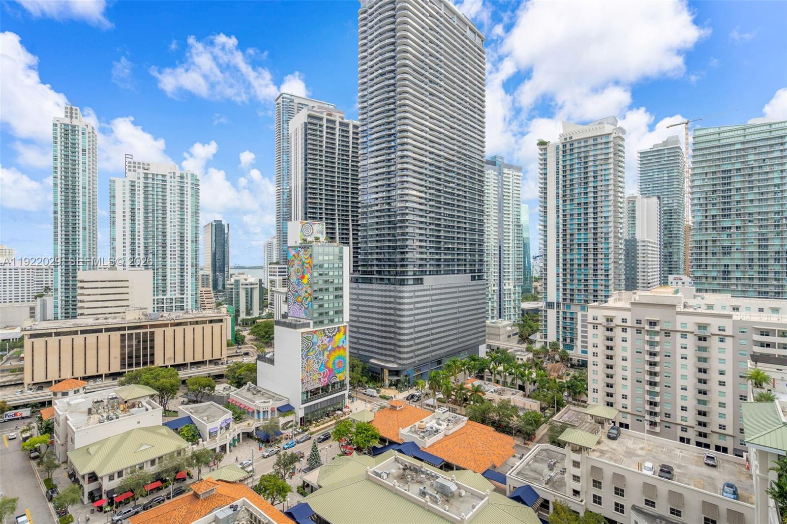 55 SW 9th St #1705, Miami FL 33130