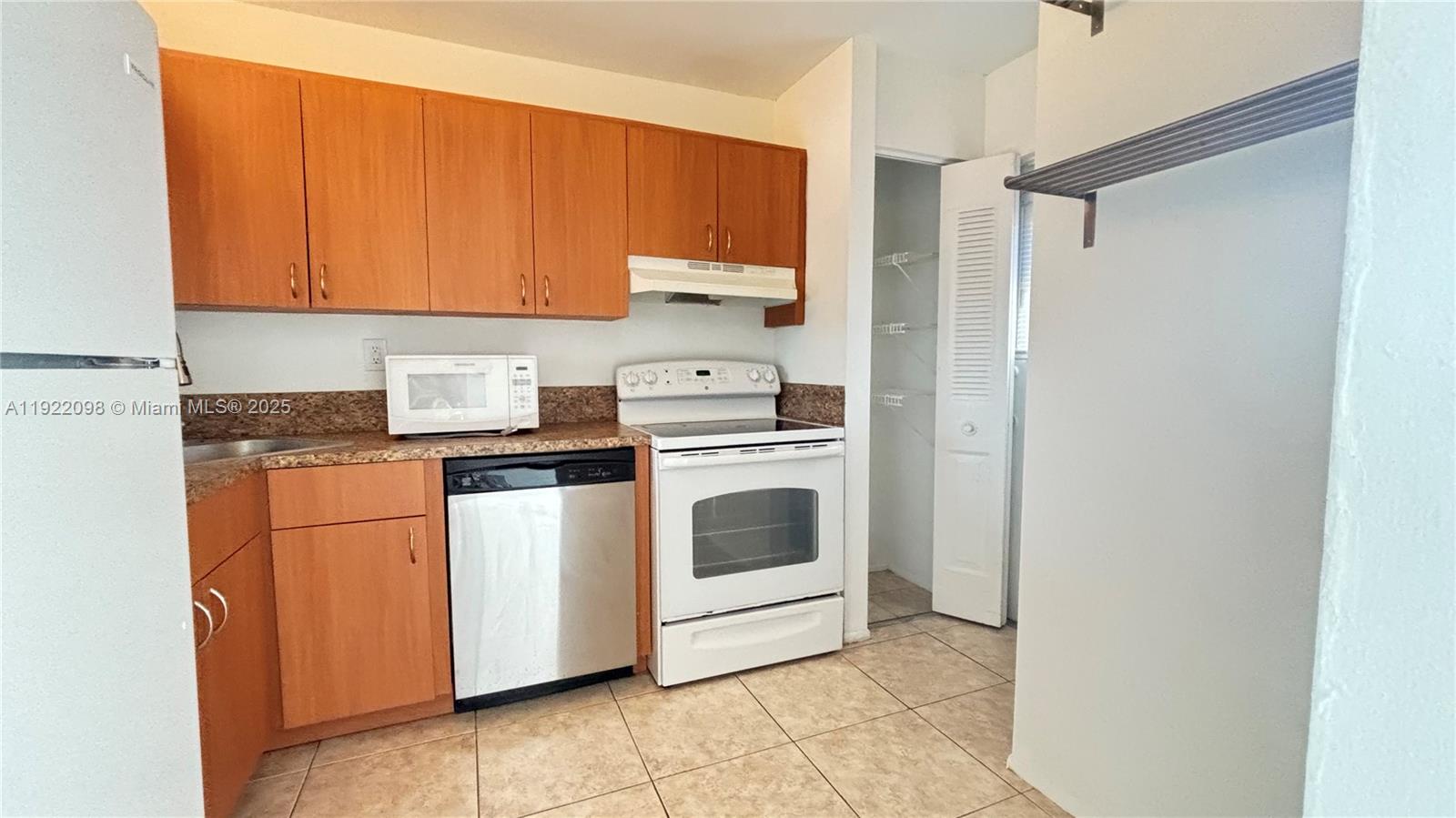 4501 NE 21st Ave #307, Fort Lauderdale FL 33308