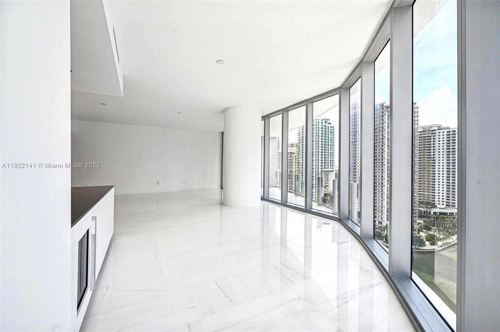 300 S Biscayne Boulevard Way #1907W, Miami FL 33131