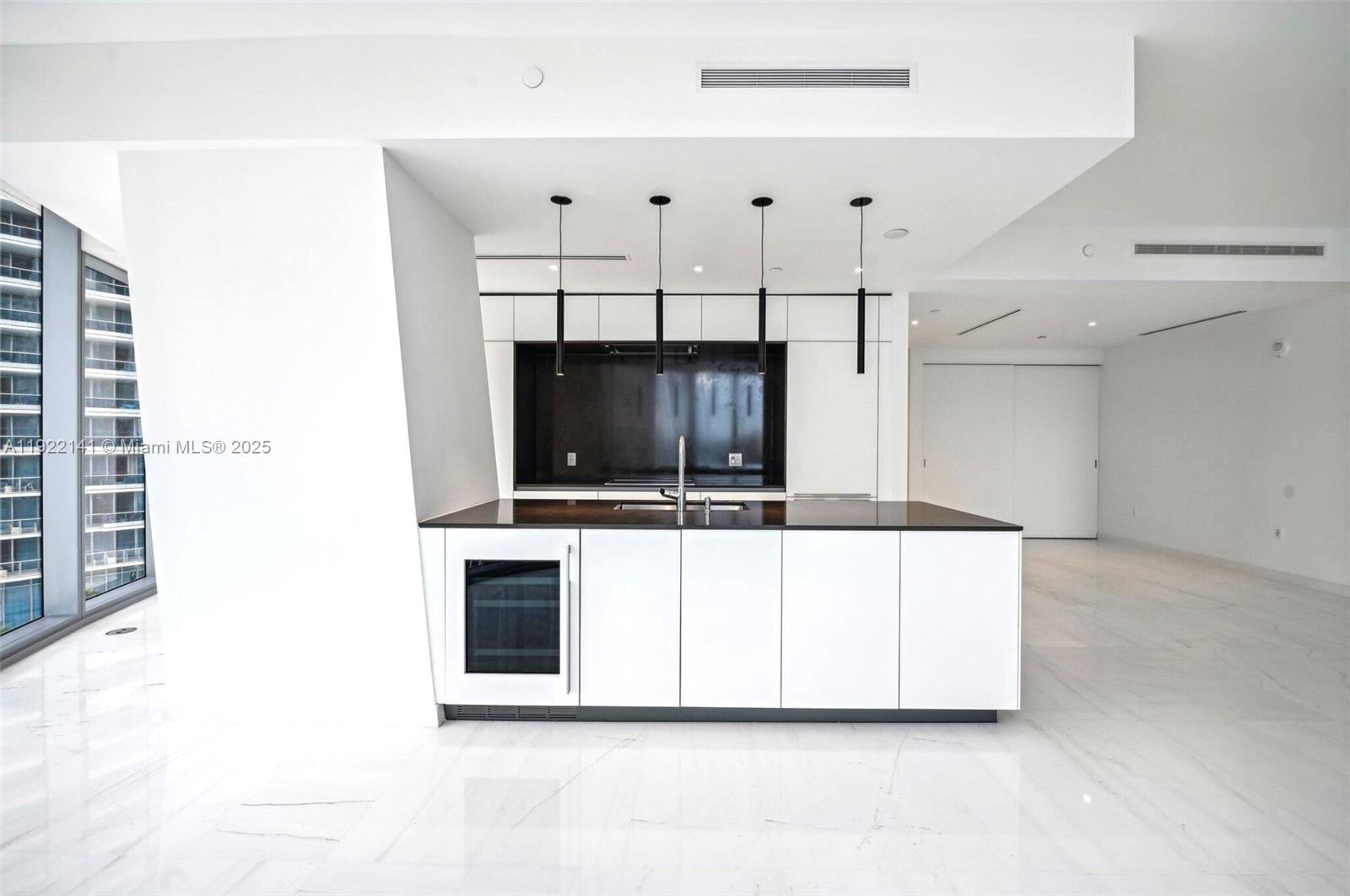 300 S Biscayne Boulevard Way #1907W, Miami FL 33131