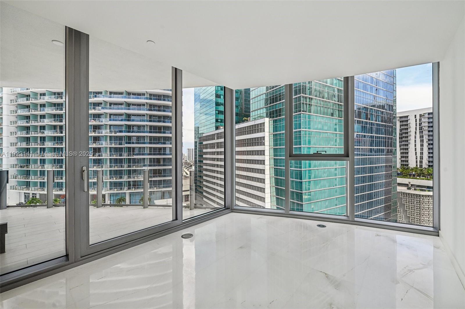 300 S Biscayne Boulevard Way #1907W, Miami FL 33131