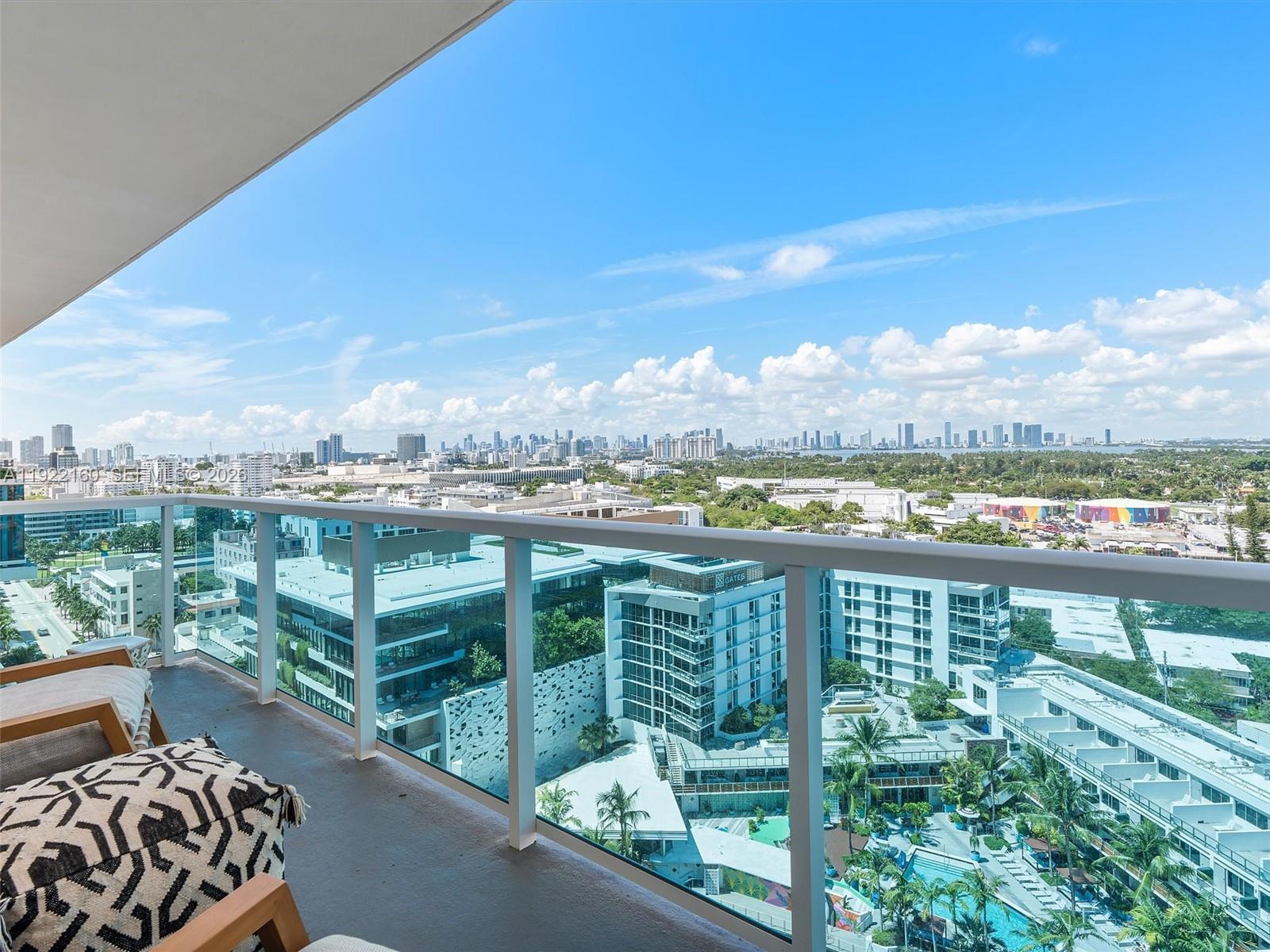 102 24th St #PH-1613, Miami Beach FL 33139