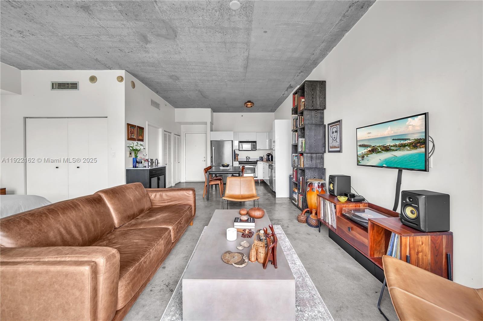 133 NE 2nd Ave #2917, Miami FL 33132