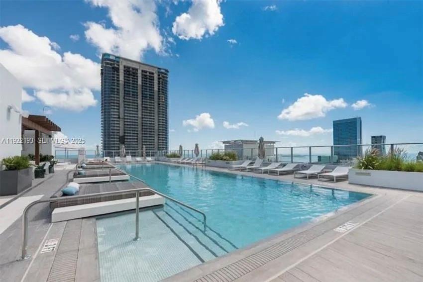 1010 SW 2nd Ave #1810, Miami FL 33130