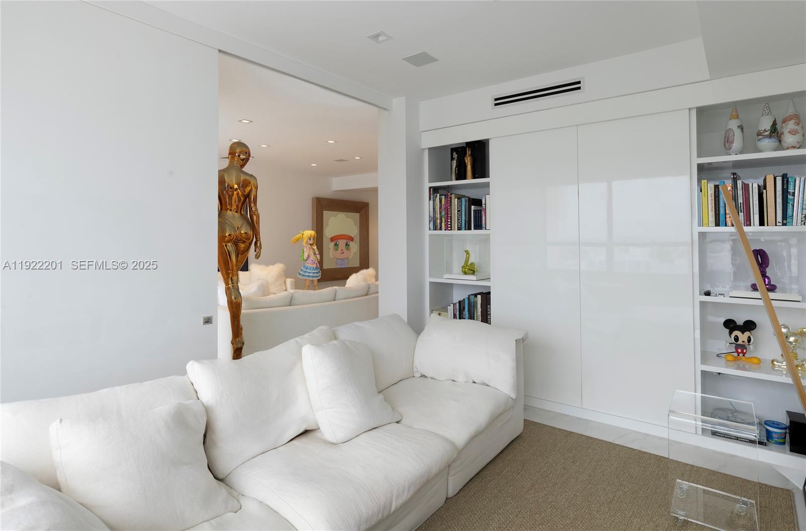 11 Island Ave #PH6, Miami Beach FL 33139