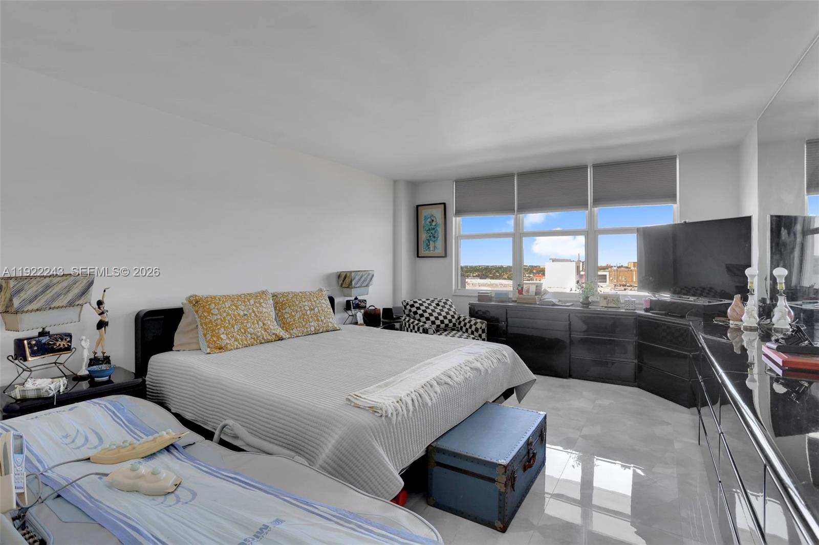 1149 Hillsboro Mile #1011, Hillsboro Beach FL 33062