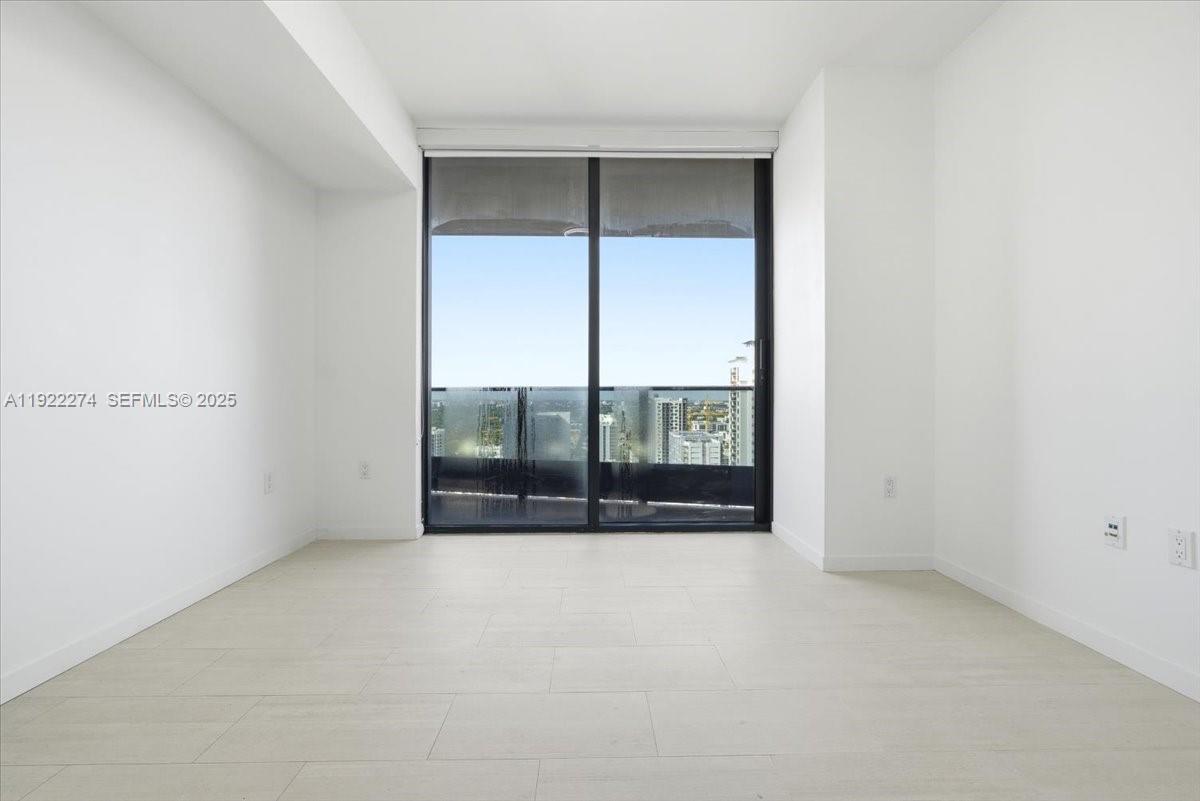 1000 Brickell Plz #3211, Miami FL 33131