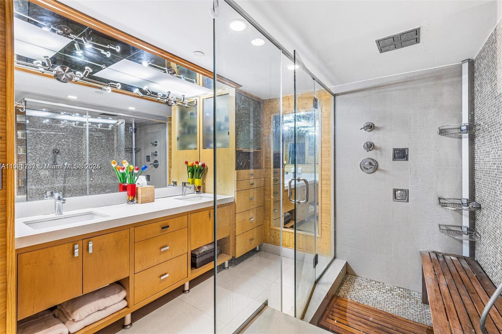 1541 Brickell Ave #A-3902, Miami FL 33129