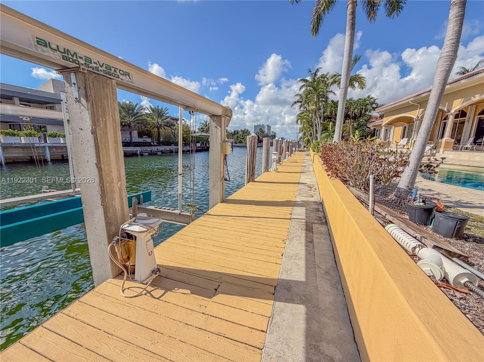 3220 NE 165th St, North Miami Beach FL 33160