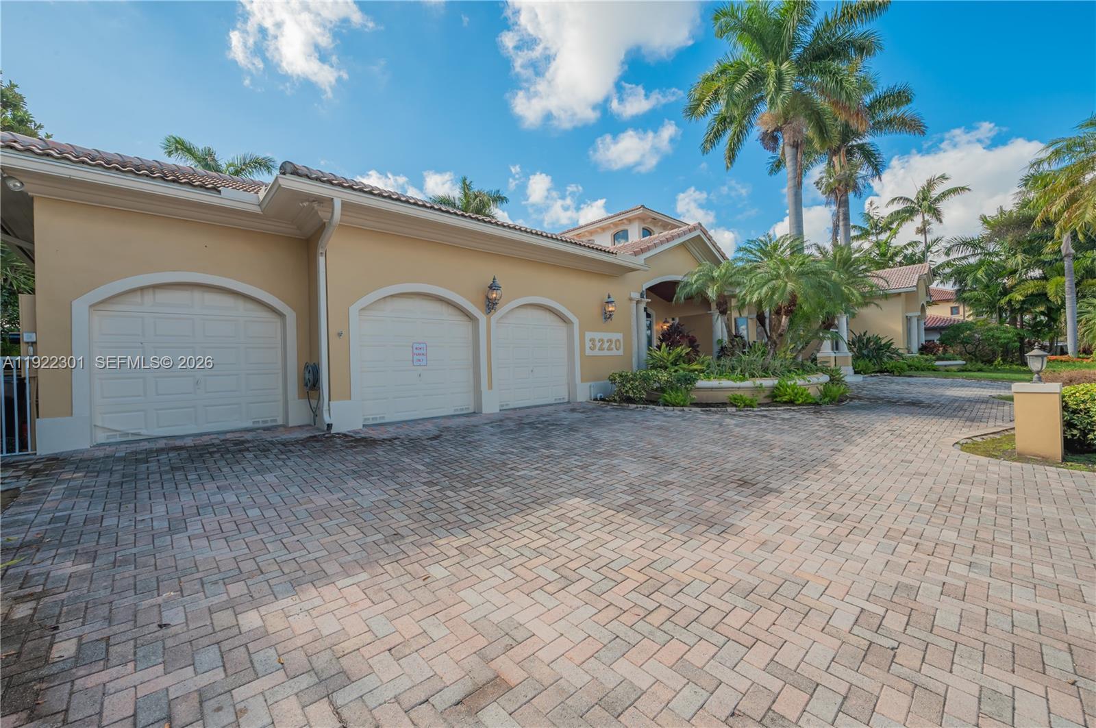 3220 NE 165th St, North Miami Beach FL 33160