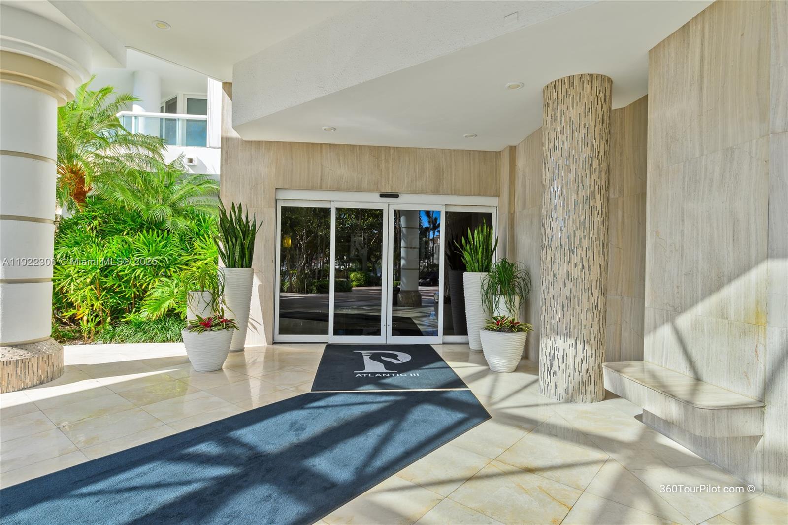 21050 Point Pl #2001, Aventura FL 33180