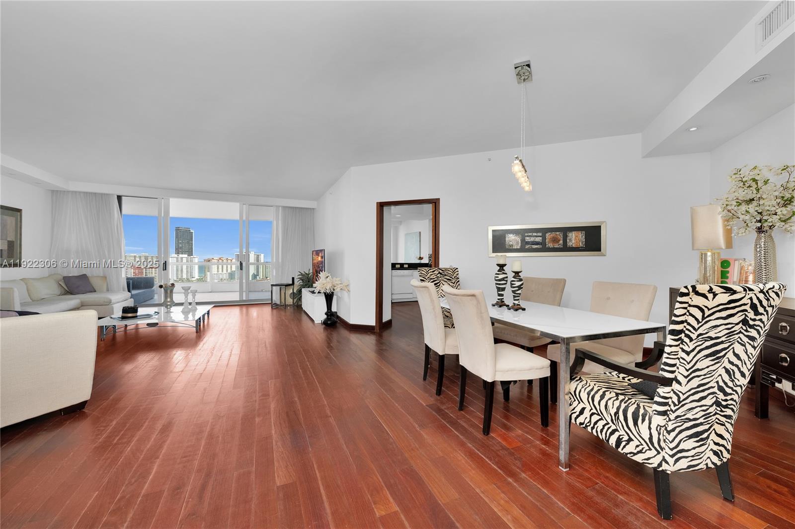 21050 Point Pl #2001, Aventura FL 33180