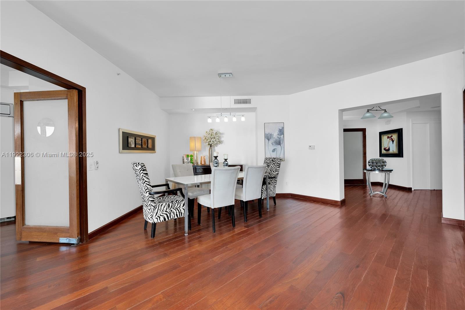 21050 Point Pl #2001, Aventura FL 33180