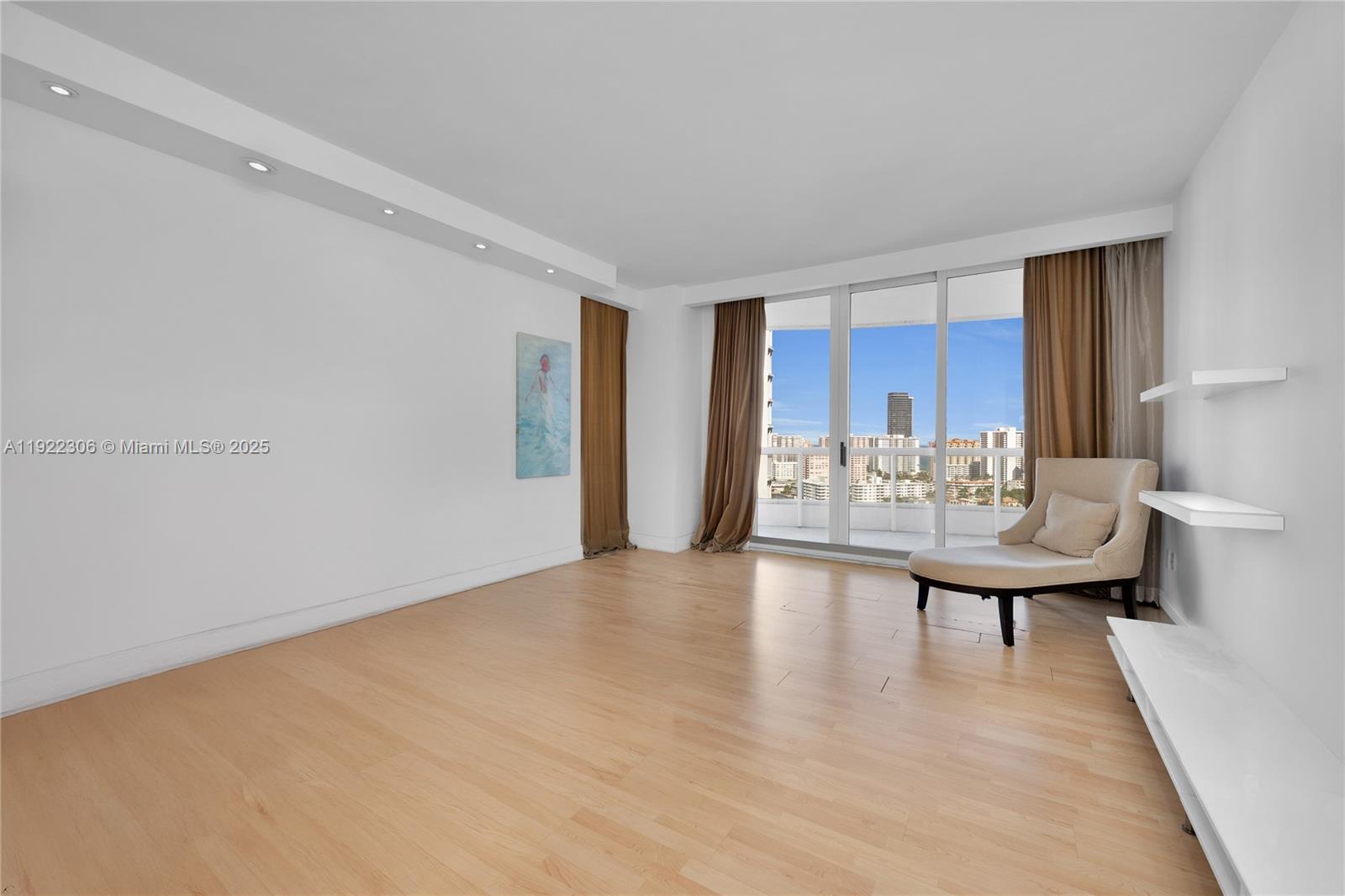 21050 Point Pl #2001, Aventura FL 33180