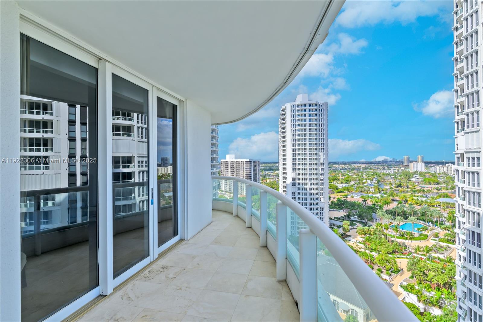 21050 Point Pl #2001, Aventura FL 33180