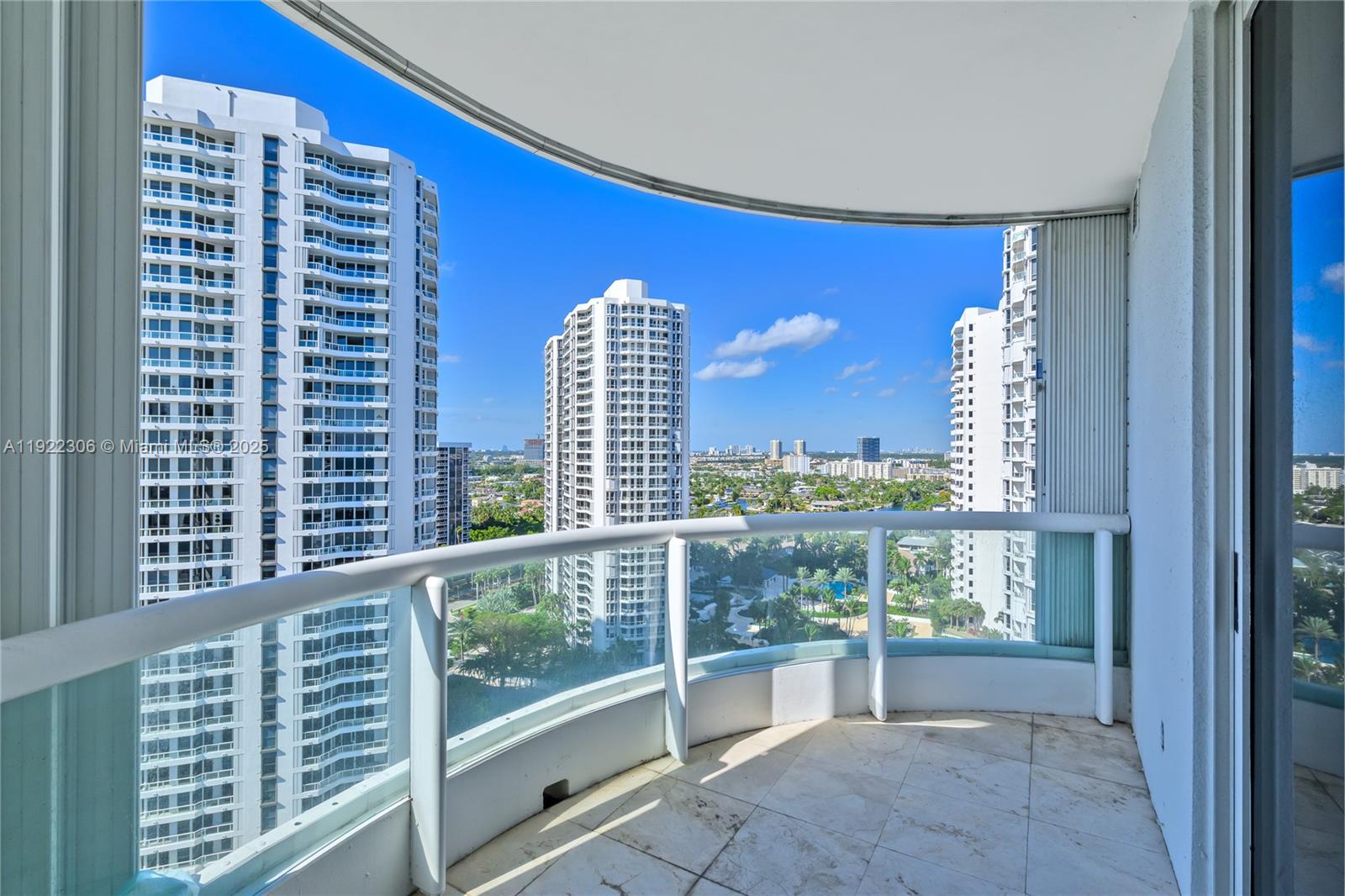 21050 Point Pl #2001, Aventura FL 33180