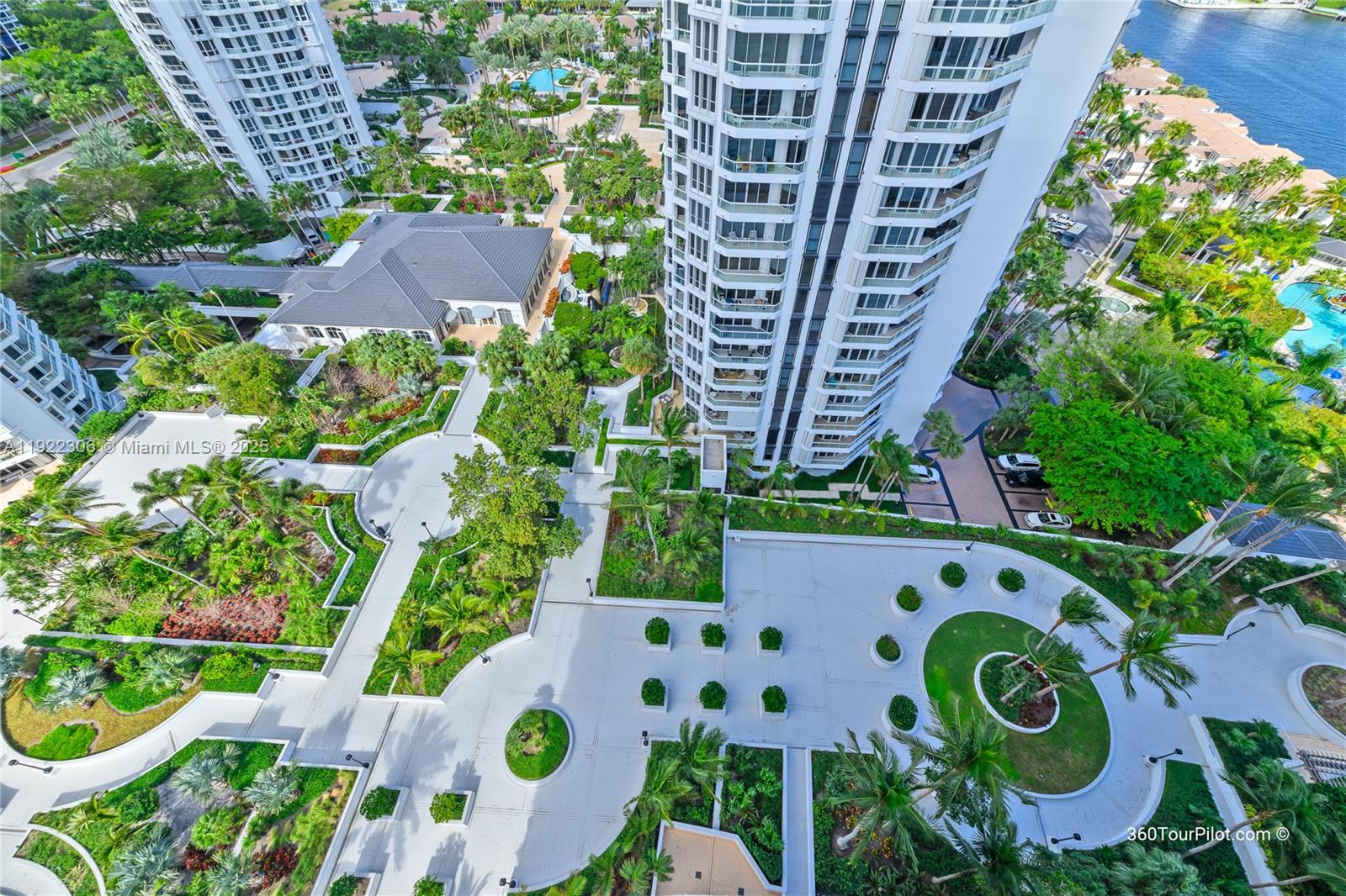 21050 Point Pl #2001, Aventura FL 33180