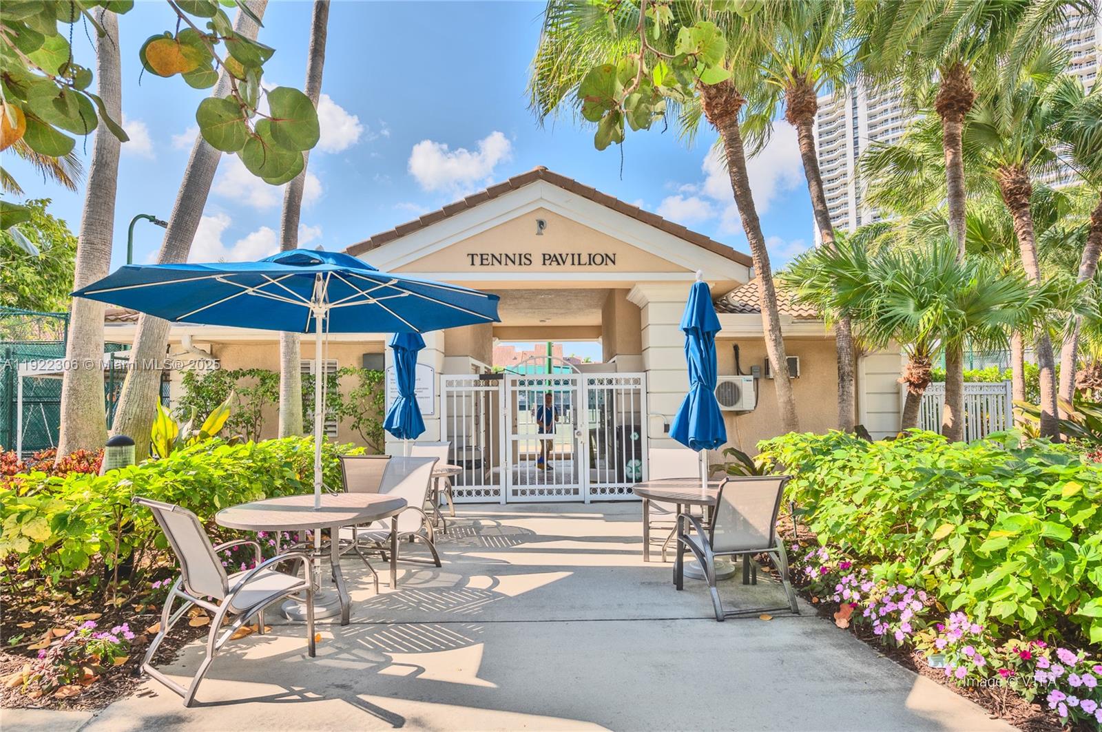 21050 Point Pl #2001, Aventura FL 33180